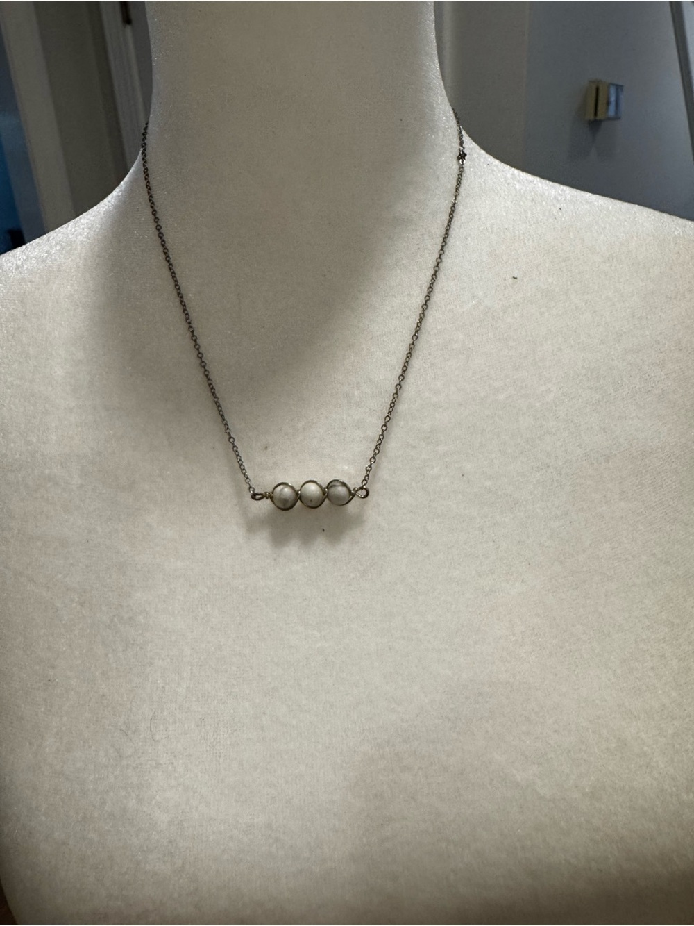 Delicate Pearl Trio Pendant Necklace - White Pearls on Silver Chain